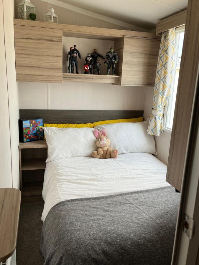 Beautiful Caravan In Trecco Bay! 74 Sycomore Bridgend  Exterior foto